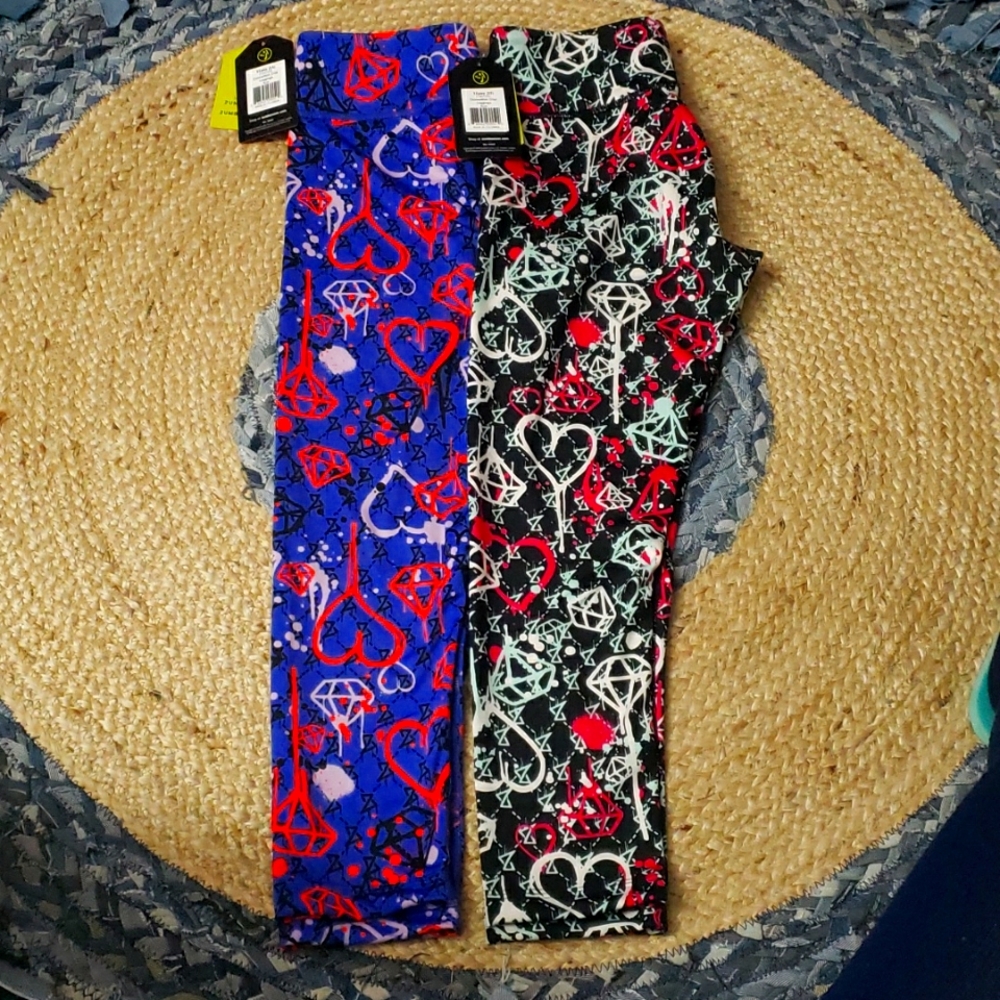 Two ZUMBA Convention Crop Leggings Multi Colored Z1B01050 SIZE XS